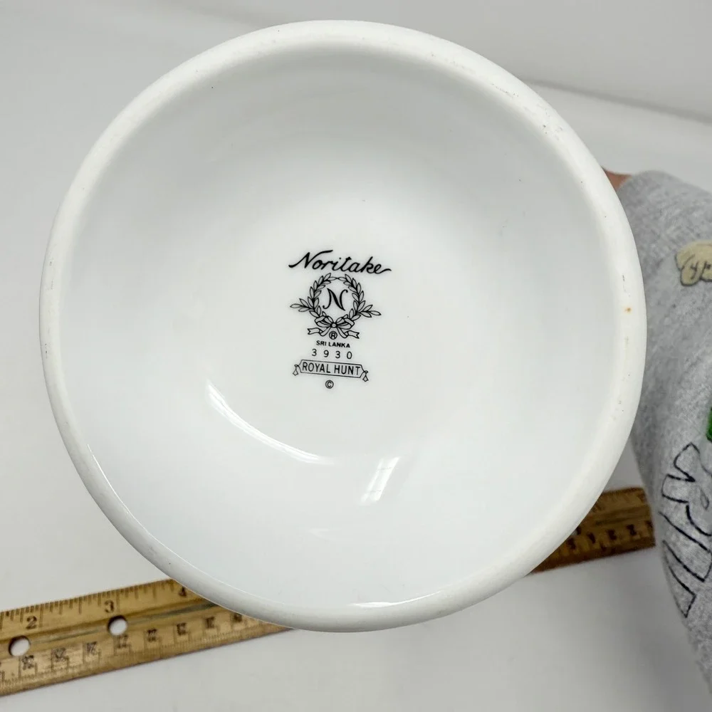 Rare Noritake Royal Hunt, 3930, Plaid, Fruit,‎ Animals: Flower Vase, 9